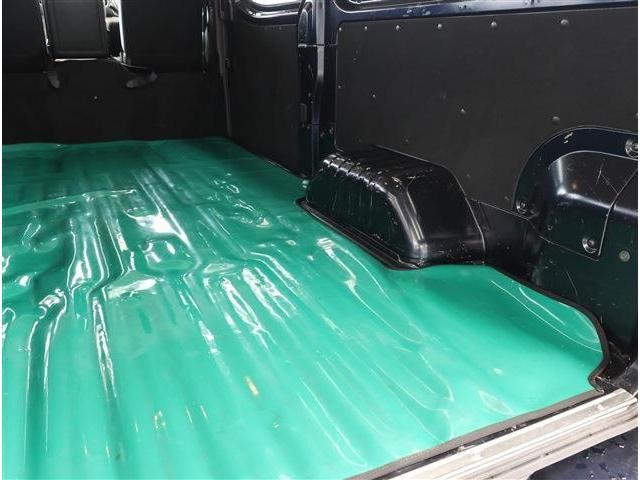 CARAVAN van 2WD