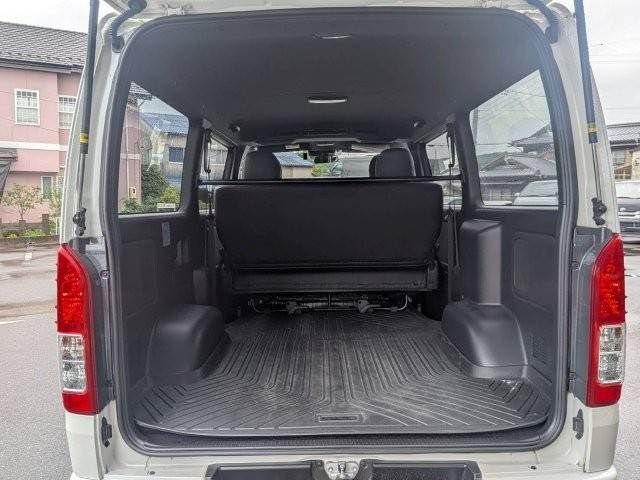 HIACE van 2WD