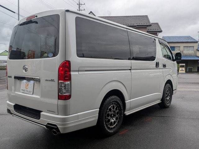 HIACE van 2WD
