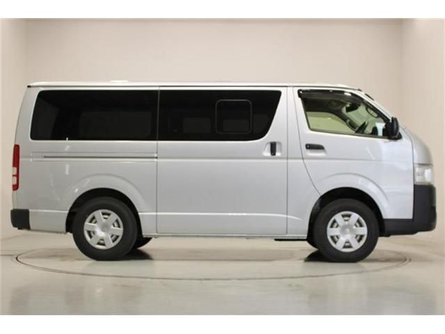 HIACE van 4WD