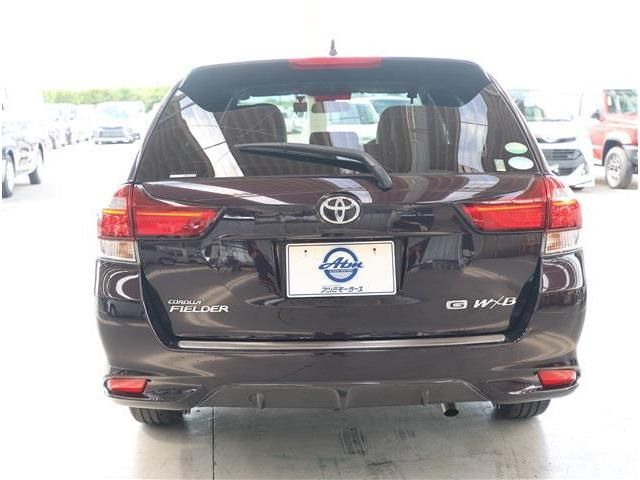 COROLLA FIELDER