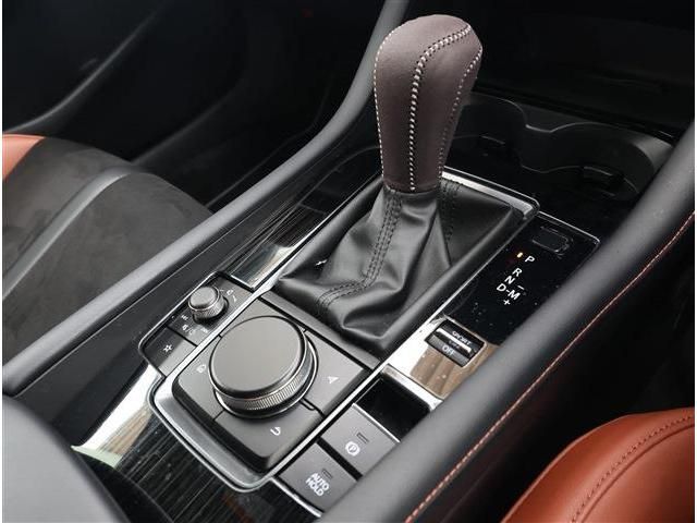 MAZDA3 FASTBACK