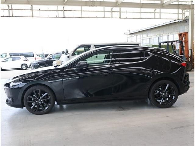 MAZDA3 FASTBACK