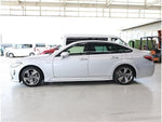 CROWN sedan hybrid