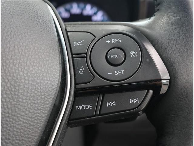 CROWN sedan hybrid
