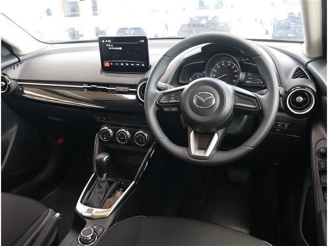 MAZDA2