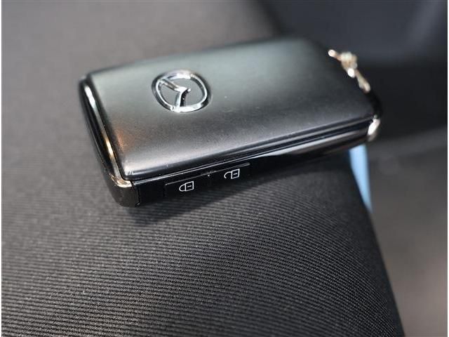 MAZDA2
