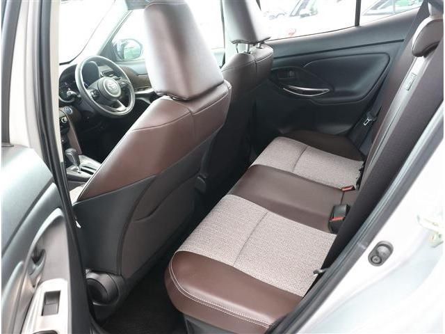 YARIS CROSS HYBRID