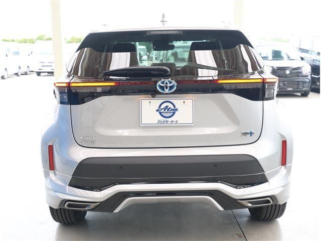 YARIS CROSS HYBRID