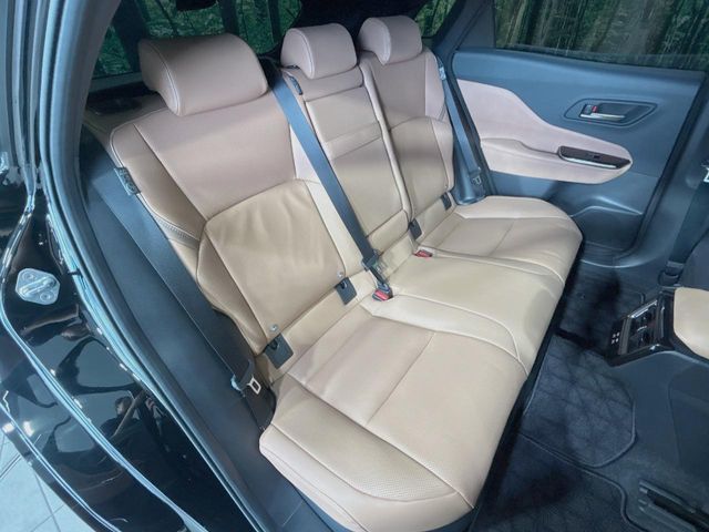 CROWN SPORT