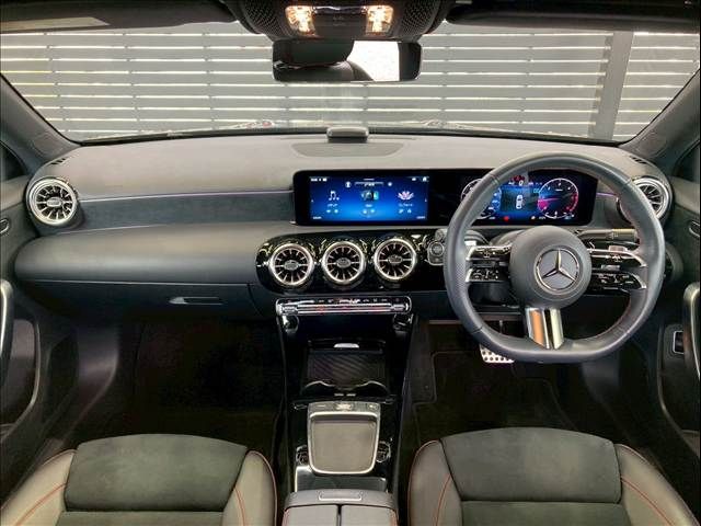 MERCEDES BENZ A class sedan