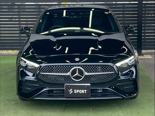 MERCEDES BENZ A class sedan