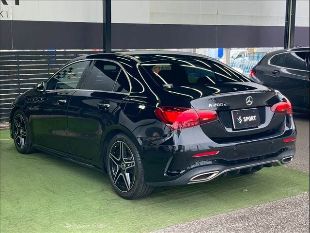MERCEDES BENZ A class sedan