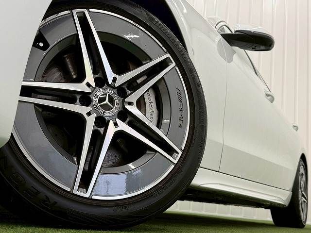 MERCEDES BENZ C class sedan