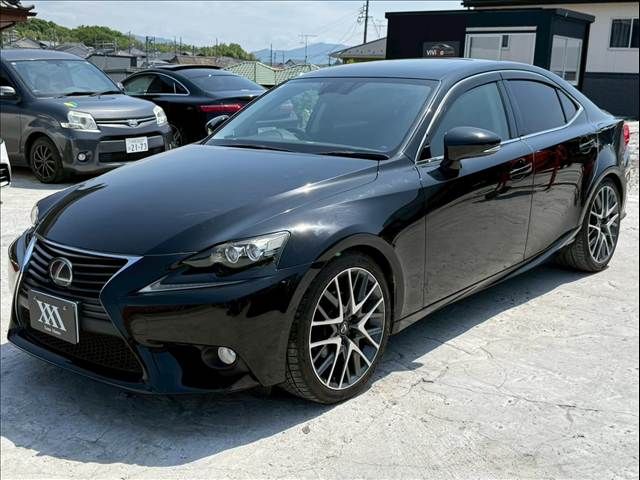LEXUS IS300h