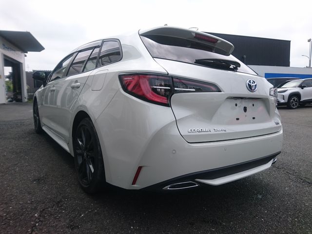 COROLLA TOURING HYBRID