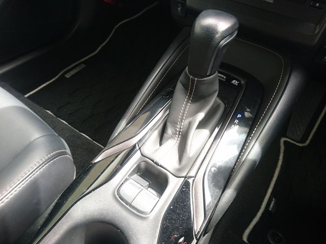 COROLLA TOURING HYBRID