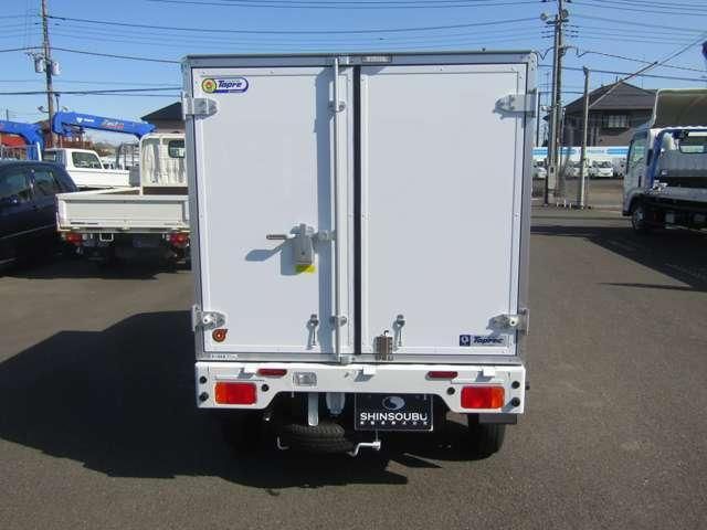 MINICAB truck
