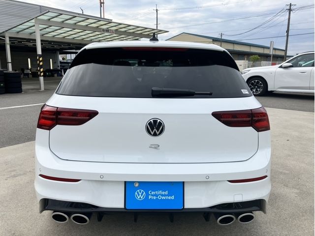VOLKSWAGEN GOLF R