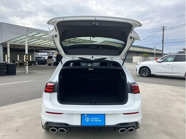 VOLKSWAGEN GOLF R
