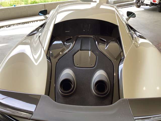 マクラーレン　６００ＬＴ　クーペ