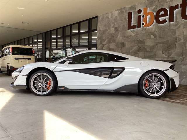 マクラーレン　６００ＬＴ　クーペ