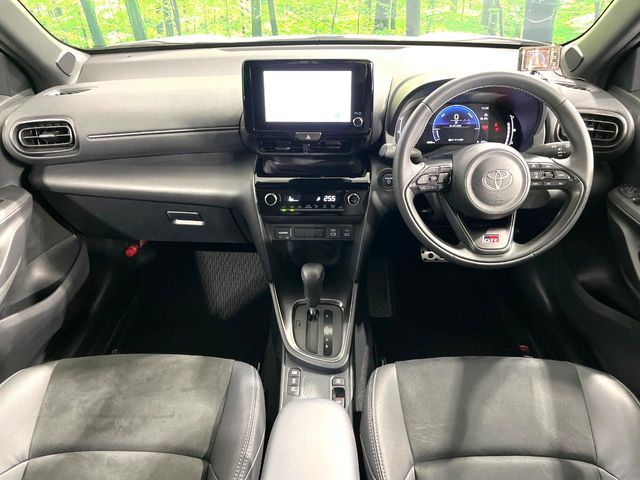 YARIS CROSS HYBRID