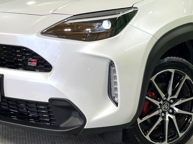 YARIS CROSS HYBRID