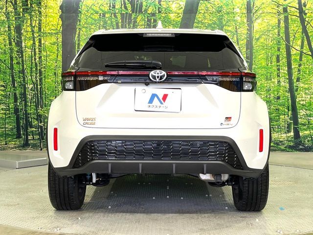 YARIS CROSS HYBRID