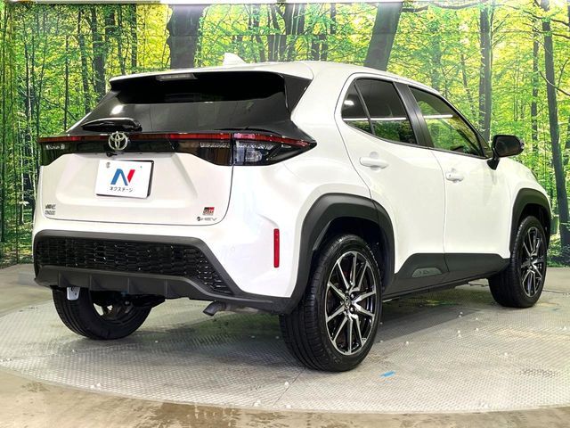 YARIS CROSS HYBRID