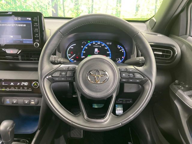 YARIS CROSS HYBRID