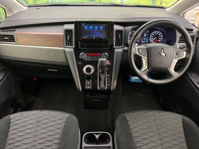 DELICA D:5 4WD