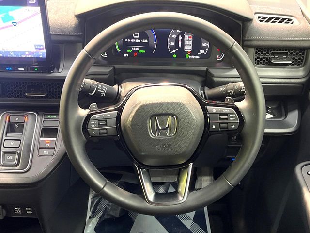 STEPWAGON e:HEV SPADA