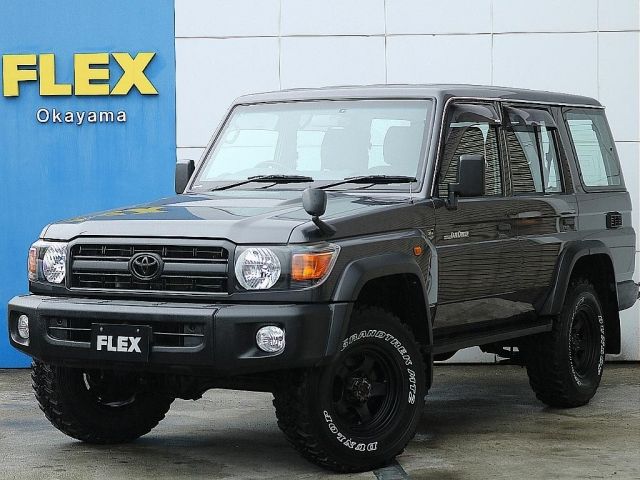 LANDCRUISER van
