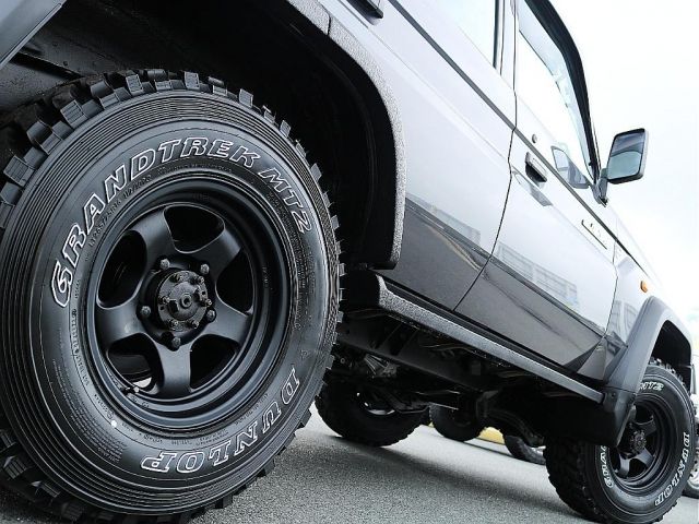 LANDCRUISER van