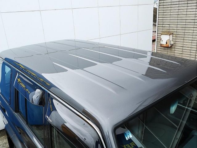 LANDCRUISER van