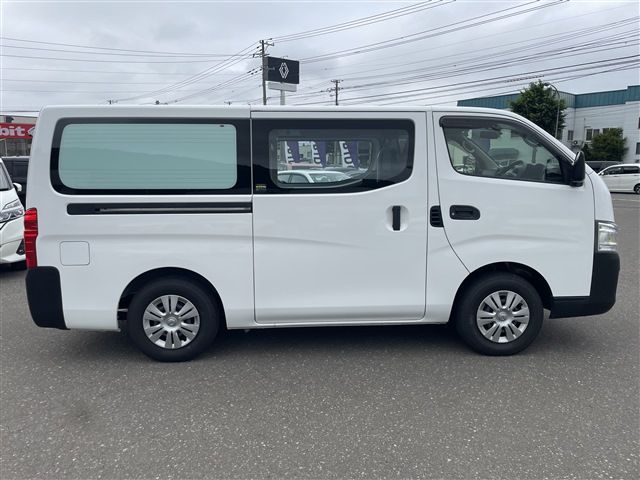 NV350 CARAVAN 4WD