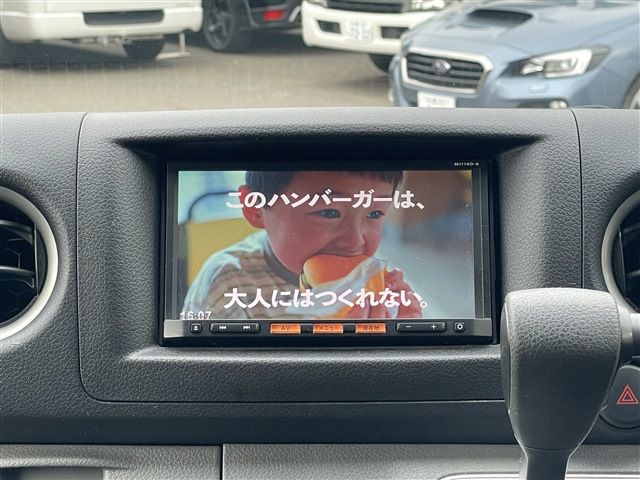 NV350 CARAVAN 4WD