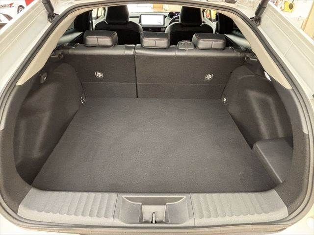 PRIUS 4WD