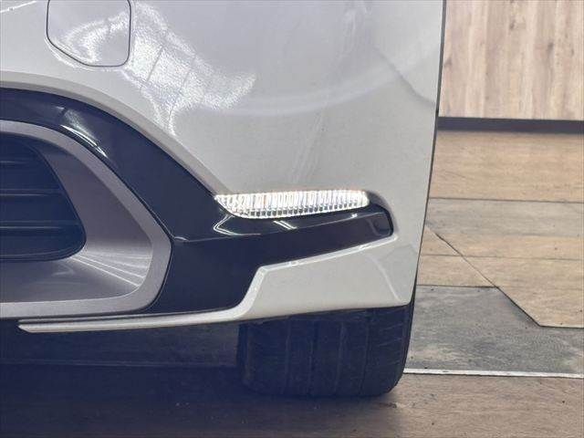 PRIUS 4WD