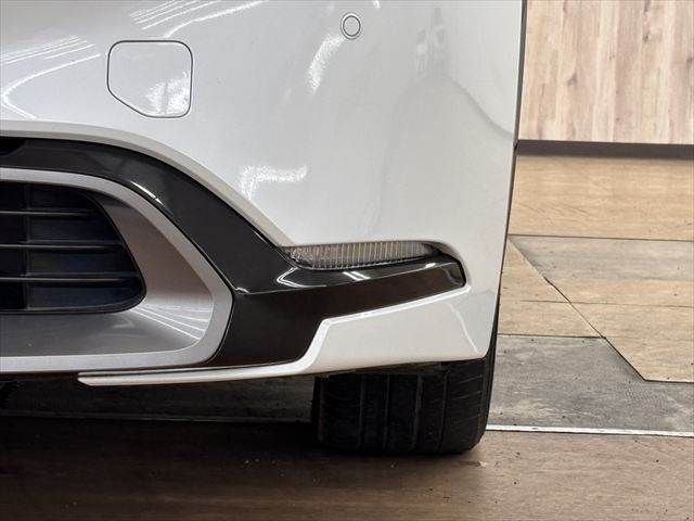 PRIUS 4WD