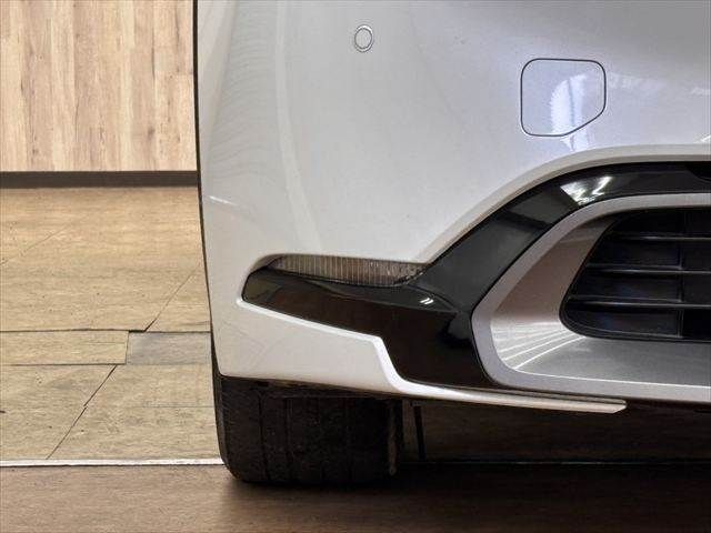 PRIUS 4WD