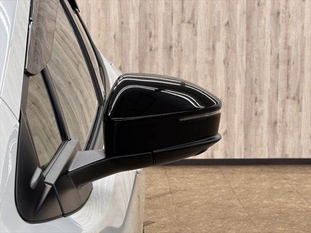 PRIUS 4WD