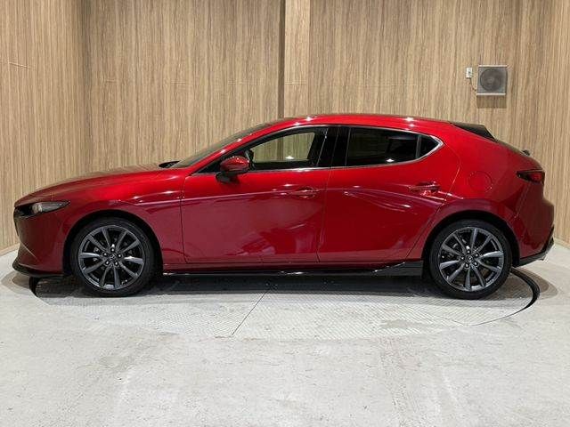 MAZDA3 FASTBACK