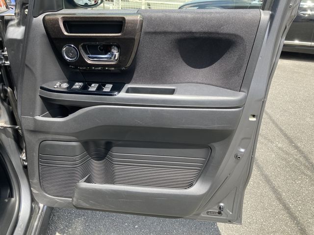 N-BOX CUSTOM