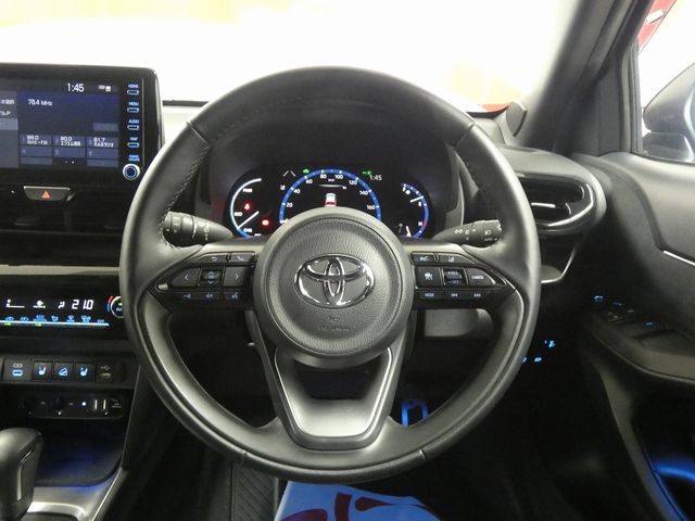 YARIS CROSS HYBRID