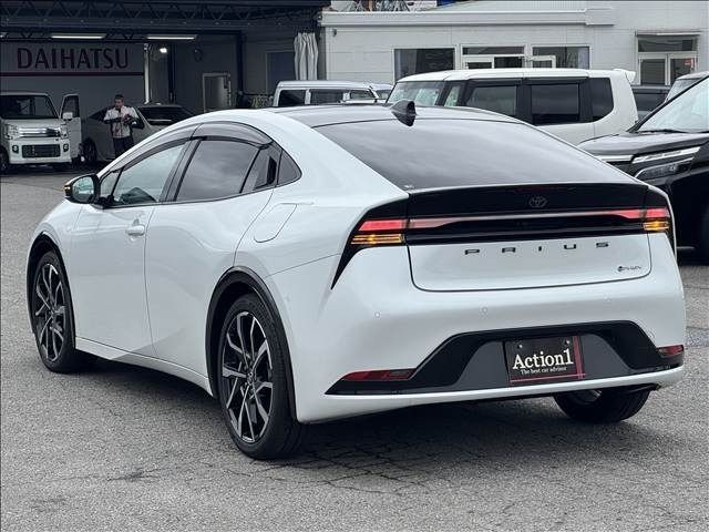 PRIUS PHV