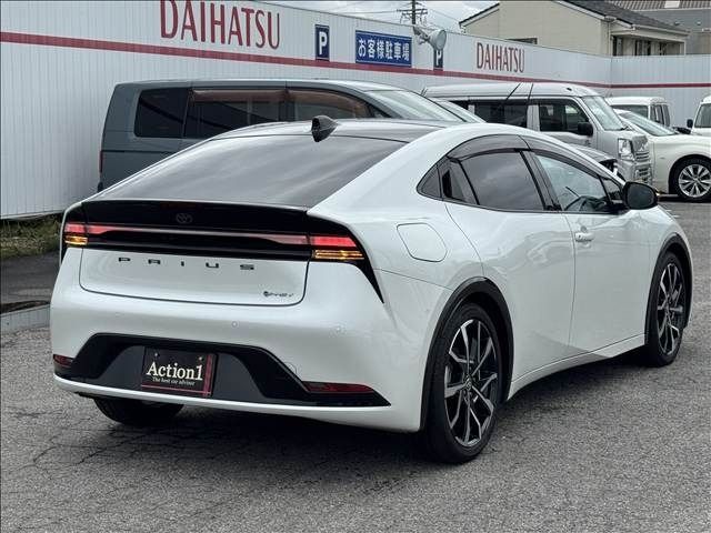 PRIUS PHV