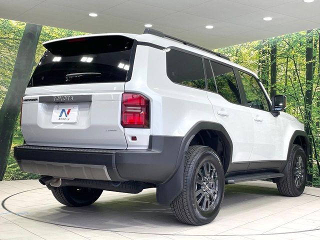 LANDCRUISER 250