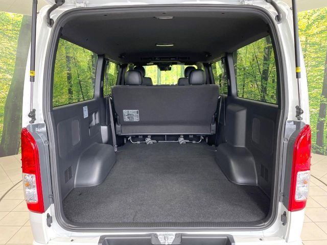 HIACE van 4WD